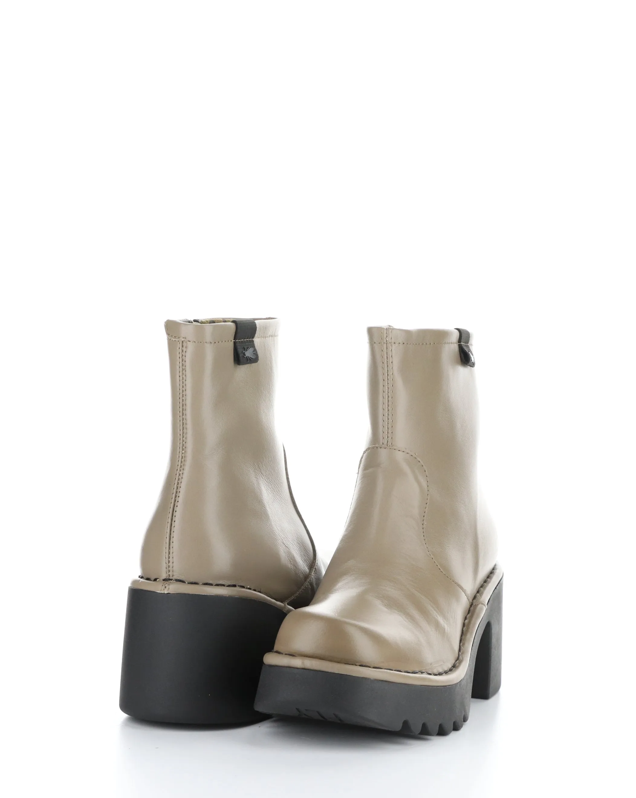 MOGE250FLY 005 TAUPE Round Toe Boots